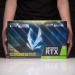 Zotac RTX 3090 Holo AMP Extreme Box Hand